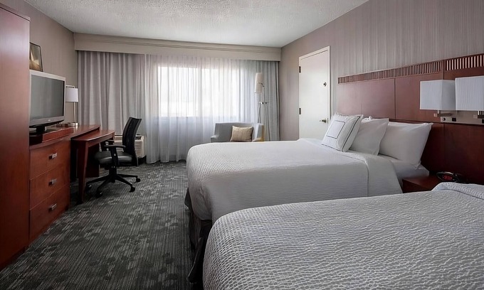 Torrance Hotel | 2 Spacious Good-Value Accommodations! Pet-Friendly, Free Public Parking