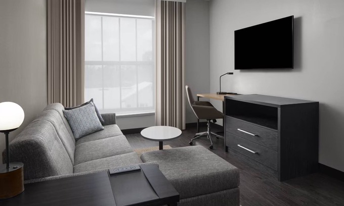 Isle of Palms Hotel | 2 Spacious Suites w/ Kitchen, Free Breakfast, and Heated Pool Near Mayo Clinic