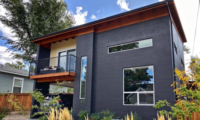 Prescott Casa | 2 Sumptuous Master Suites - 8 min walk to DOWNTOWN!