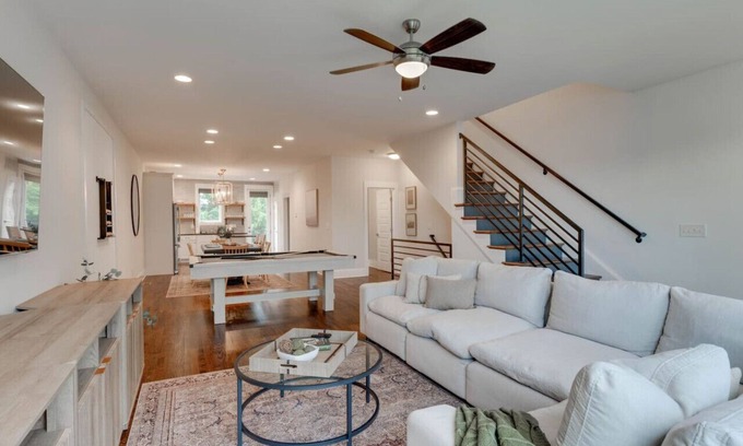 Eighth Avenue Casa | 2 Townhomes - 7 Bedrooms Only 3 Miles to Broadway!