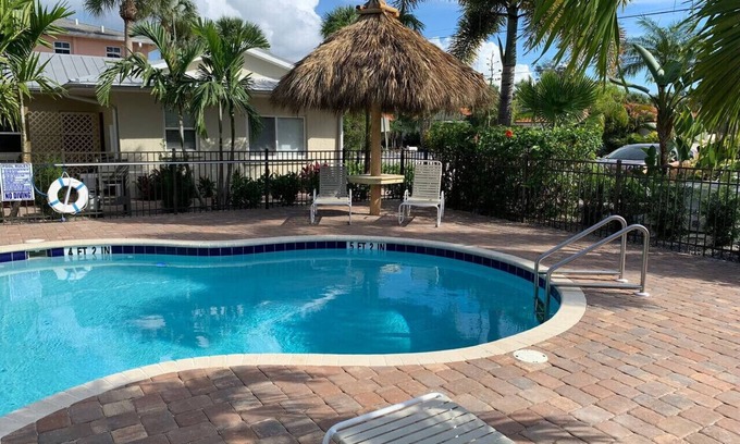 Siesta Key Hotel | #2-TwinPalms-King Studio Suite