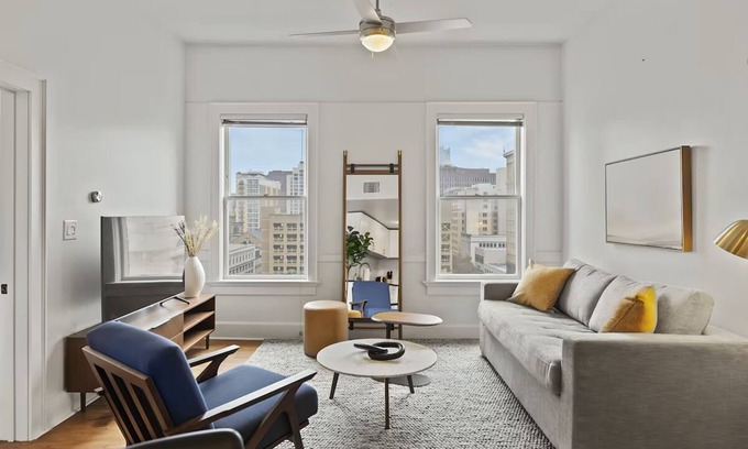 Downtown San Antonio Apartamento | 2 Units | Family Stay w/Modern Amenities | Near Top Landmarks