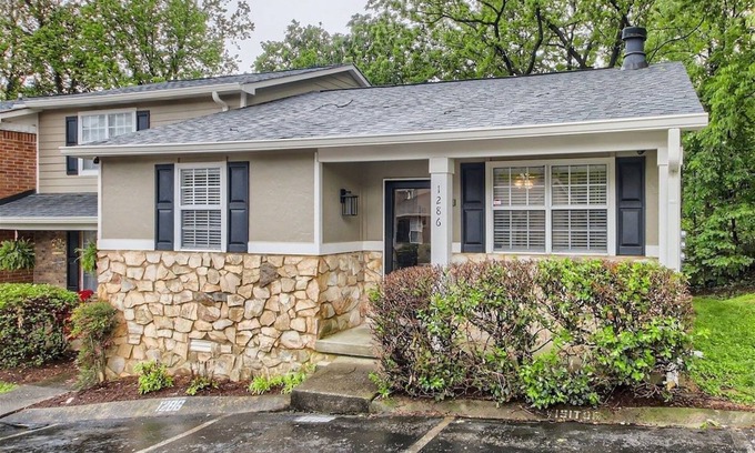 Nashville Condominio | 2 Units - Sleeps 16 - Mins. to Downtown/Airport