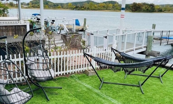 New Haven Casa | 2 water view new homes with outdoor Spa