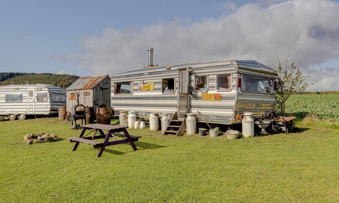 Scarborough Cabina | 2 x Double Bed Glamping Wagon at Dalby Forest