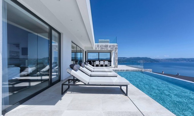 Ripenda Kosi Villa | 20% Last minute offer - Villa Ateneum