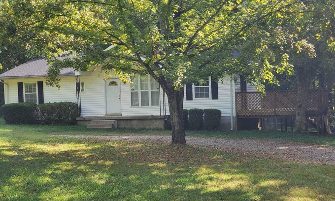 Joelton Casa | 20 miles from all the adventures in Nashville!