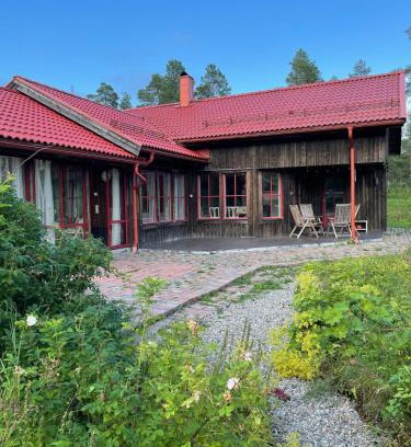 Umea Municipality Villa | 20 min to Umeå 6-7 guests, sea, lake, forest and golf