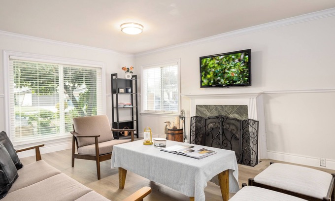 Chino Casa | 20% OFF Monthly / Modern 3BR 2BA / Private Backyard Retreat / Prime Location