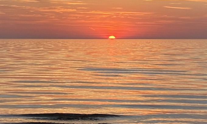 Wasaga Beach Casa | 200 Ft to Private Sandy Beach