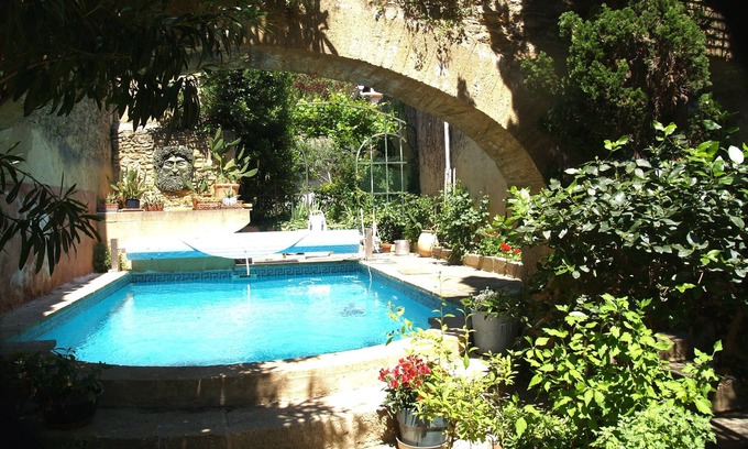 Sernhac Casa | Casa del artista en pueblo histórico a 3 km del Pont du Gard