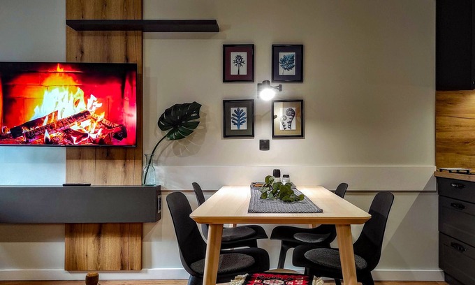 Kopaonik Apartamento | 200 meters from the ski gondola, comfortable studio-apartment with free parking.