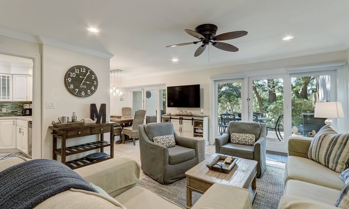 Fernandina Beach Casa | Hermosa unidad de Beachwood recientemente renovada en Amelia Island Plantation.