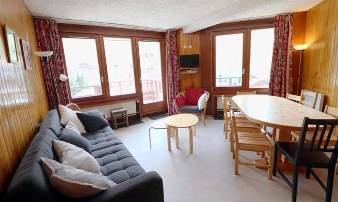 Val Claret Apartamento | A 200m de las pistas de esquí, 3.o piso, balcón, tv, local para esquís, 58m², Tignes
