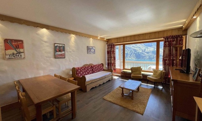 Tignes le Lac Apartamento | 150m from resort center, 6th floor, view open, balcony, tv, ski locker, 62m², Tignes