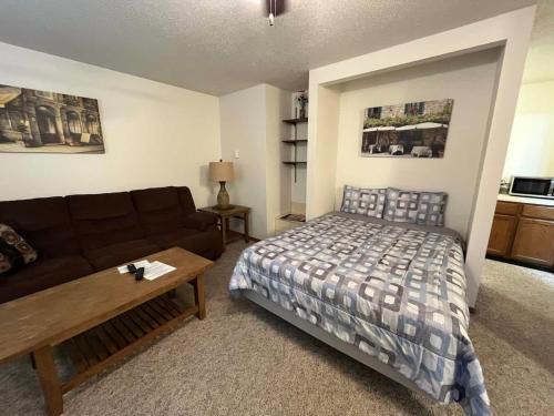 Tomah Apartamento | 201 E Veterans St Apt G by Patriot Properties
