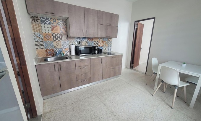 Ocean Park Apartamento | 2019 Cacique by Stay with Bear