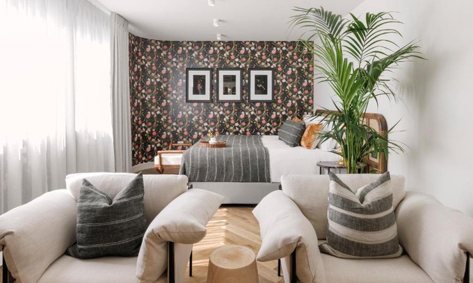 Surry Hills Hotel | 202 Elizabeth