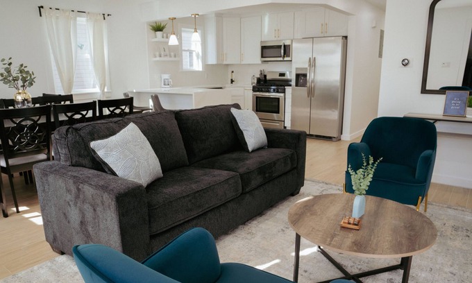 Queens Casa | 2023 Luxurious 6 bed / 4 bath NYC near JFK!