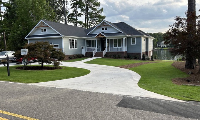 Pinehurst Casa | 2024 US Open 4 Bedroom/5 Baths NEW HOUSE on Lake Pinehurst - 10 minute to Course