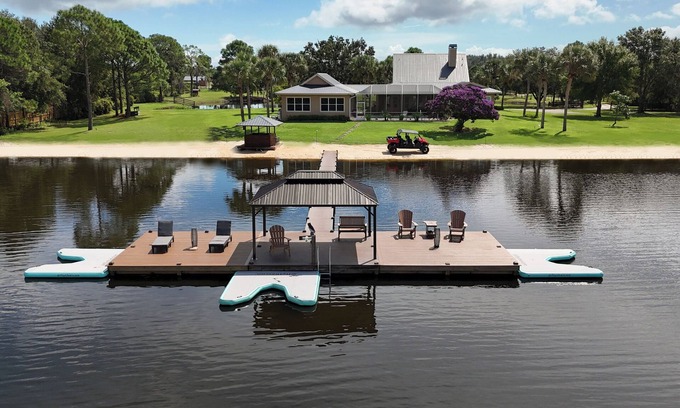 Highland Casa | Home at Lake Placid - Lakefront Beach & Equestrian Center