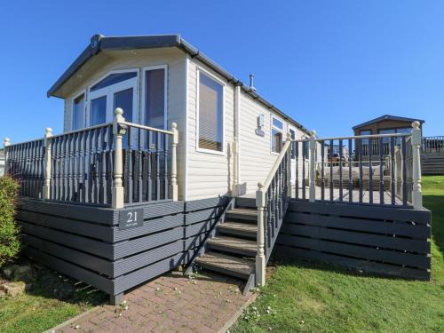Llanllwchaiarn Casa | 21 Bay View