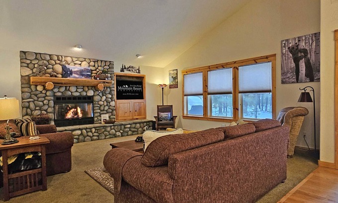 Deer Park Casa | 21 Whistler-Sunriver, Oregon: Jacuzzi, BBQ, WiFi, SHARC Aquatics, Tubing Hill, Mt. Bachiller, Golf, Deschutes River, Tenis, Carril bici