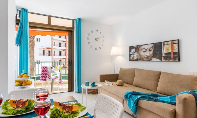 Los Cristianos Apartamento | 211 Los Cristianos First Sea Line, Swimming pool