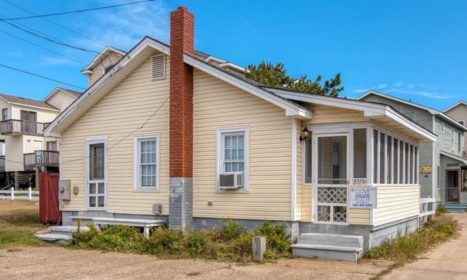 South Nags Head Casa | 212 - ¡Linda casa de alquiler junto al océano en South Nags Head dentro de Steps to the Ocean!