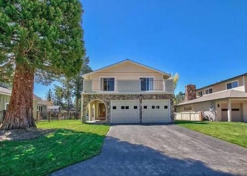 Tahoe Keys Casa | 2148 Inverness Drive home