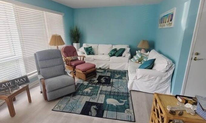 Lewes Casa | 215 Cedar Street Unit 5 Rose Garden