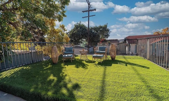 Eagle Rock Casa | 2267 Las Flores Dr, Los Angeles, CA 90041