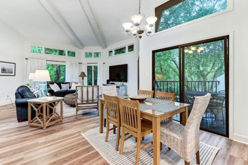 Fernandina Beach Casa | 2349 Courtside Villas