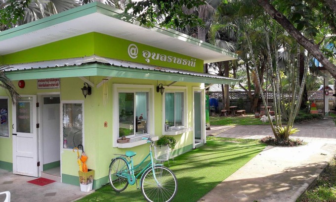 Ubon Ratchathani Complejo | 24 m² Complejo turístico ∙ 2 huéspedes