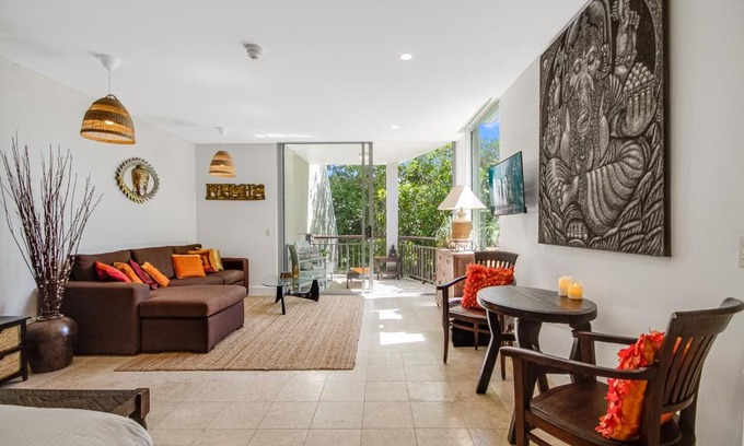 Casuarina Apartamento | 241 Santai - Balinese Resort Apartment by uHoliday