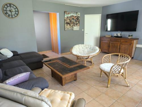 Le May-sur-Evre Casa | 25 min du Puy du F, en sortant de Cholet