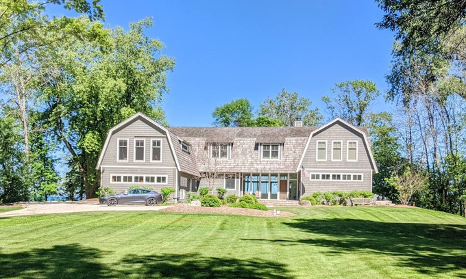 Hingham Casa | 25 min. to Kohler Resort, Golf, Spa, Dining