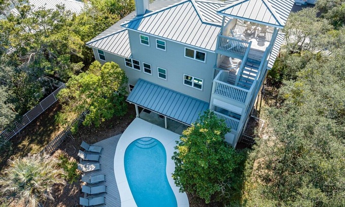 Gulf Trace Casa | 25% SALE Thru FALL~Breezeway~Gulf/Park Views~Private Pool~Beach Gear~Families