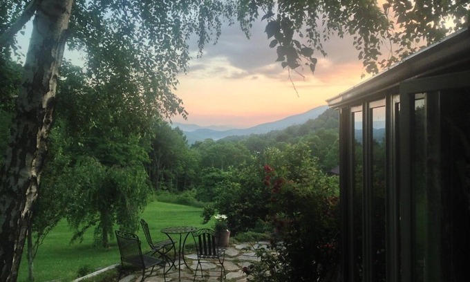 Newport Casa | Blackberry Morning: un hermoso y tranquilo refugio de montaña cerca de Blacksburg / VT