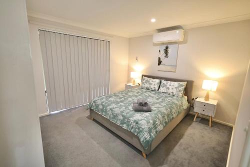 Mirrabooka Casa | 26 Simple Family Home Mirrabooka Sleeps 5