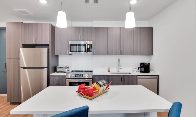 Jewell Heights - Hoffman Heights Apartamento | Legacy Unit - 2BR 2BA - S