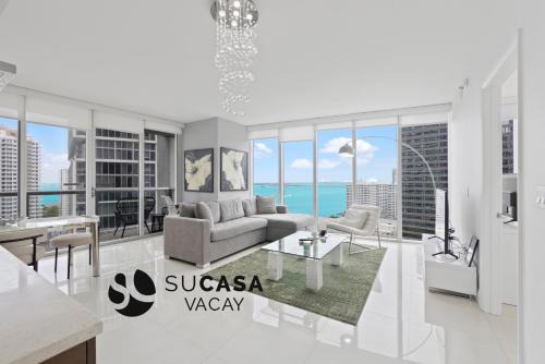 Downtown Miami Casa | 2B2B w Water View - FREE Parking - Pool - Lux Spa