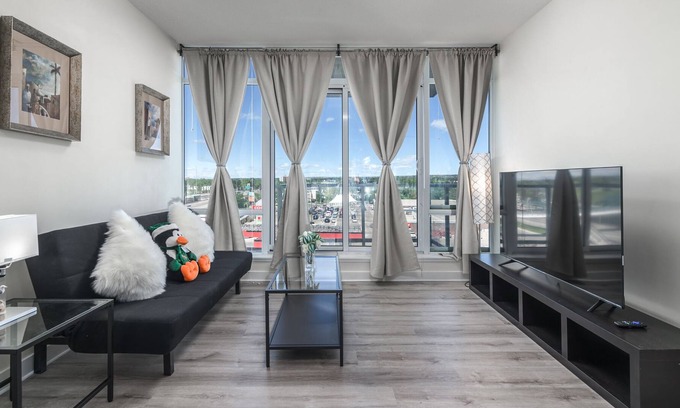 Brentwood Condominio | 2Br Condo w/UG parking+gym near UofC/CTrain/Mall