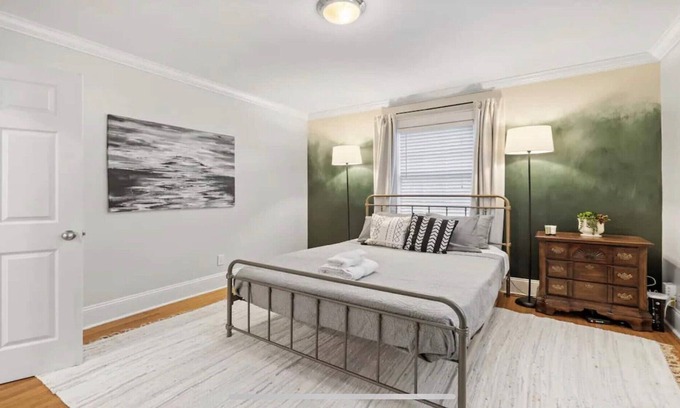 Wilmore Cabaña | 2BD Cottage ~1 Mile to Uptown, Stadium & South End