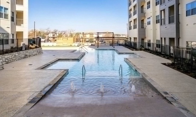 Medical Center District Apartamento | 2bd w/Pool/Gated/Free Parking/Pets Allow-UT Health