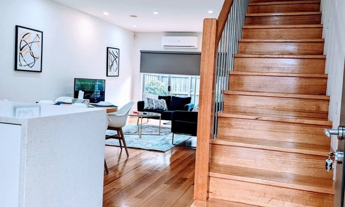 Tullamarine Casa | 2bed 2bath close to melb airportnn