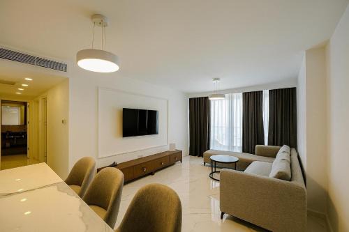 Trikomo Apartamento | 2Bedroom Apartment in a Complex Featuring a Pool and Casino