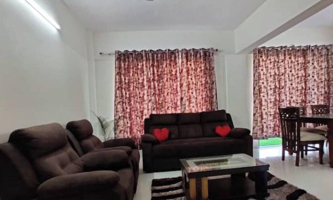 Hinjawadi Apartamento | 2Bhk home in Wakad, in the Heart of City, peaceful