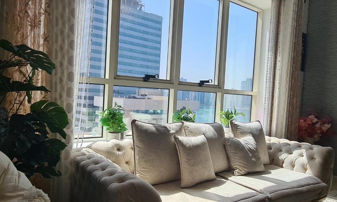 Al Majaz Apartamento | 2BHK Luxurious apartment with Gym, Roof Top Pool and Sauna For an unbelievable price
