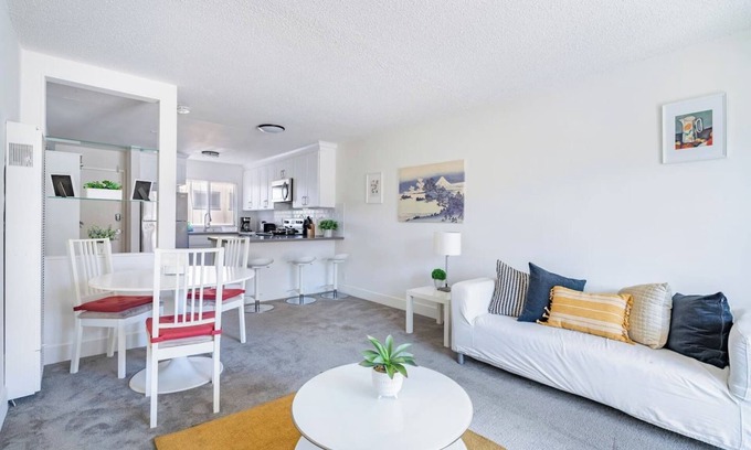 Central Berkeley Apartamento | 2BR/2BA Apt Nr UC Berkeley | 4 Beds & Free Parking